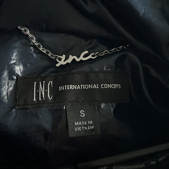 INC International Concepts Purple Puffy Coat Size Small - Picture 6 of 6